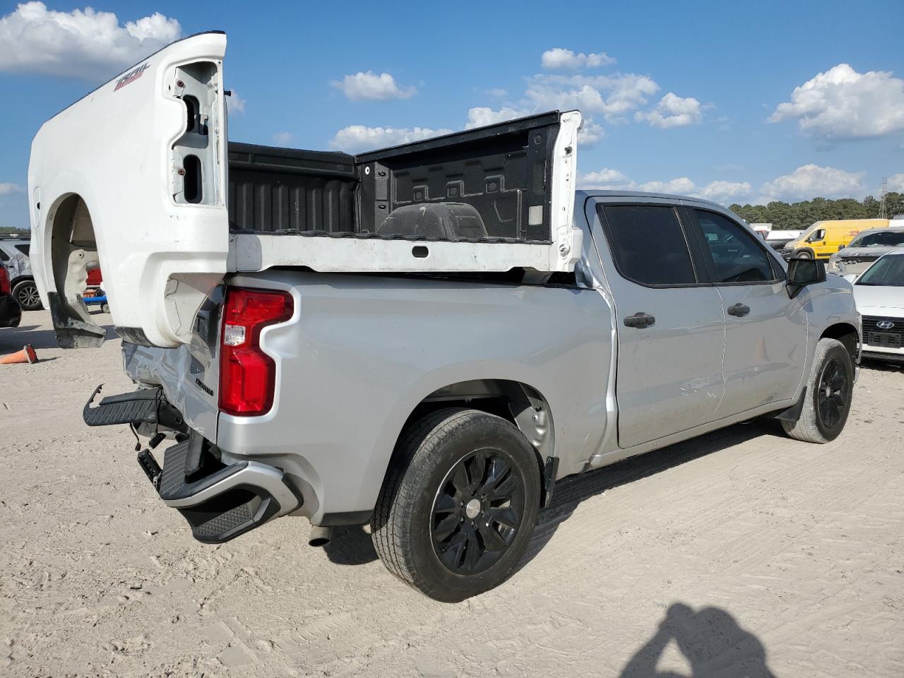 2021 Chevrolet Silverado - Image 3