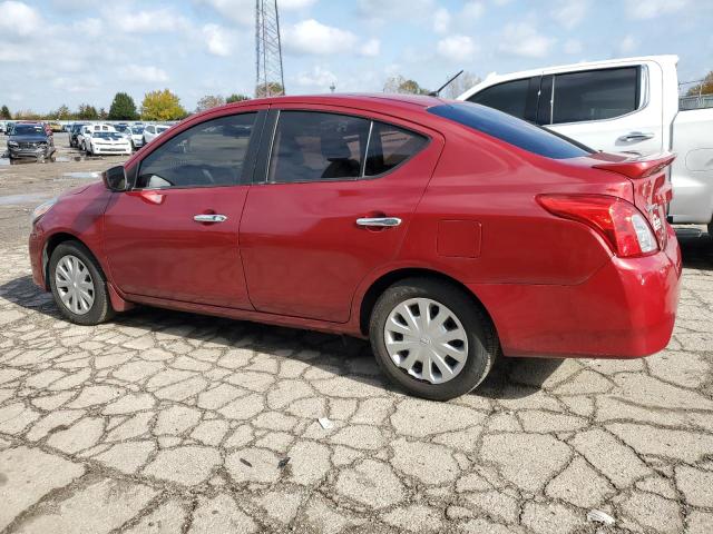  NISSAN VERSA 2015 Червоний