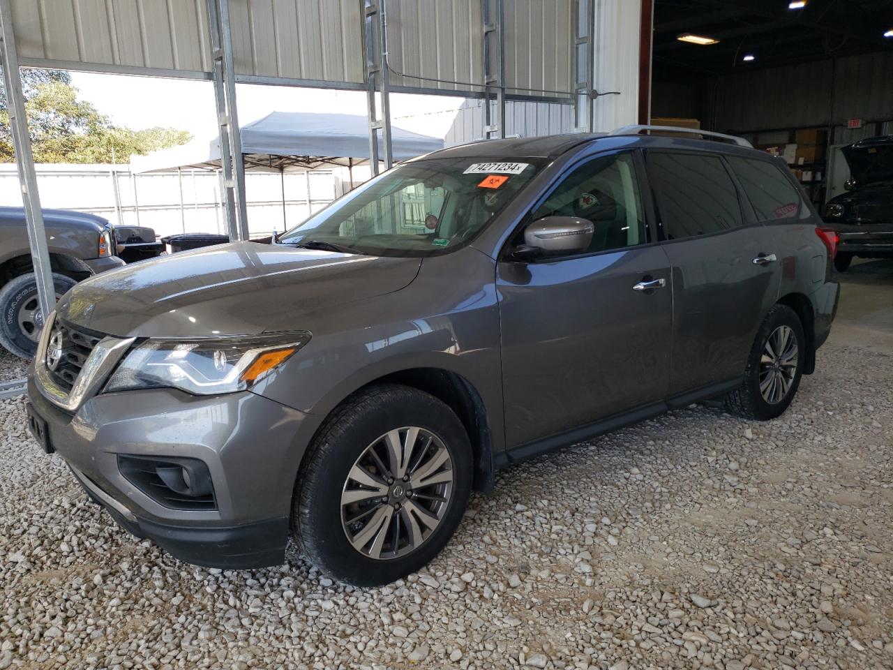 2019 Nissan Pathfinder - Image 1