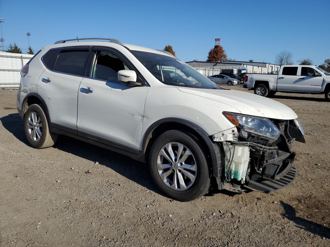 2015 Nissan Rogue - Image 4