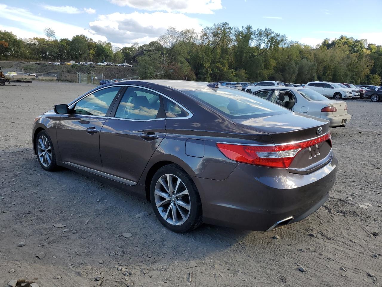 KMHFG4JG1FA483280 2015 HYUNDAI AZERA - Image 2