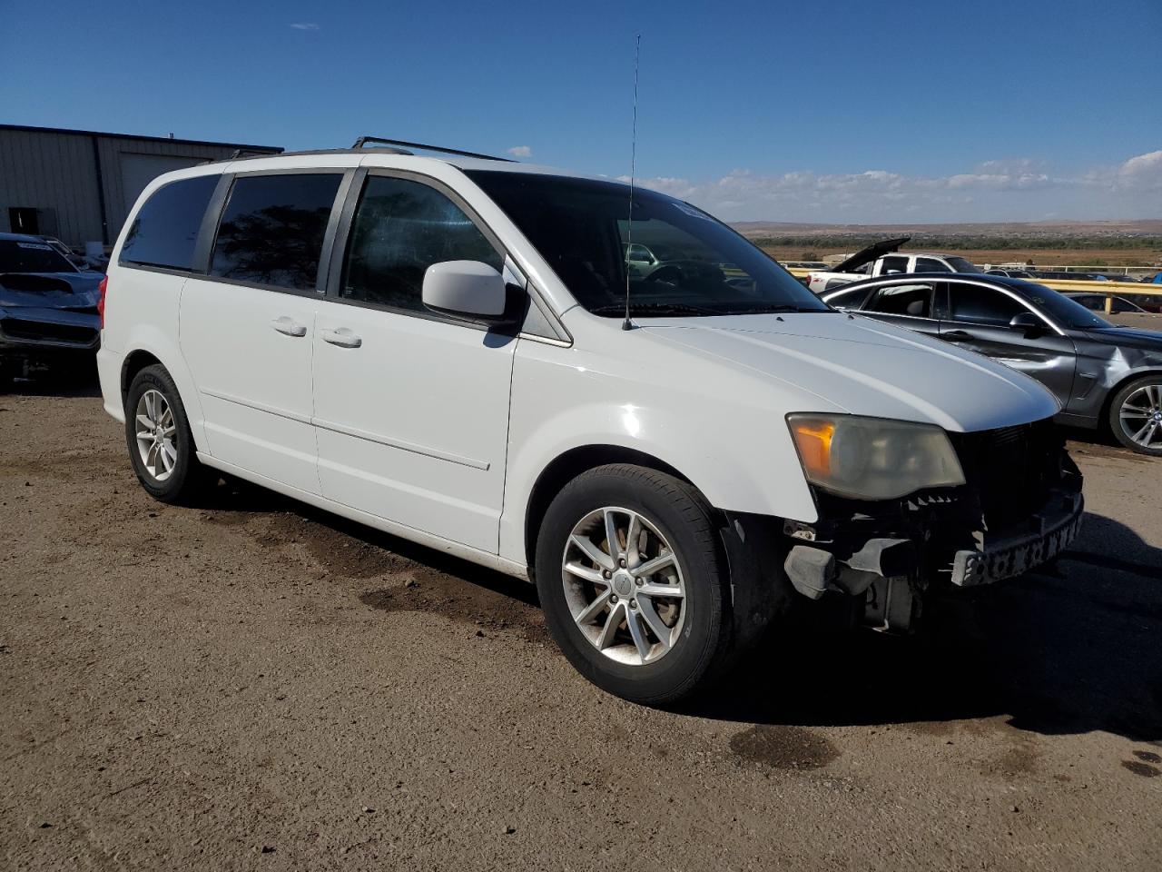 2014 Dodge Caravan - Image 4