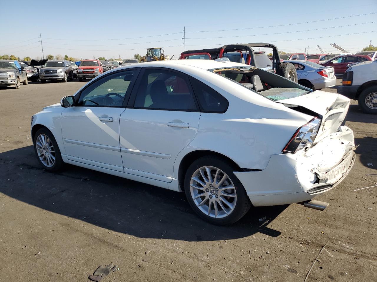 2011 Volvo S40 - Image 2