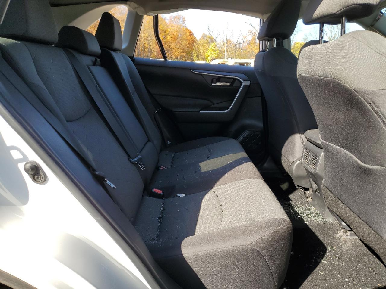 2022 Toyota RAV 4 - Image 11