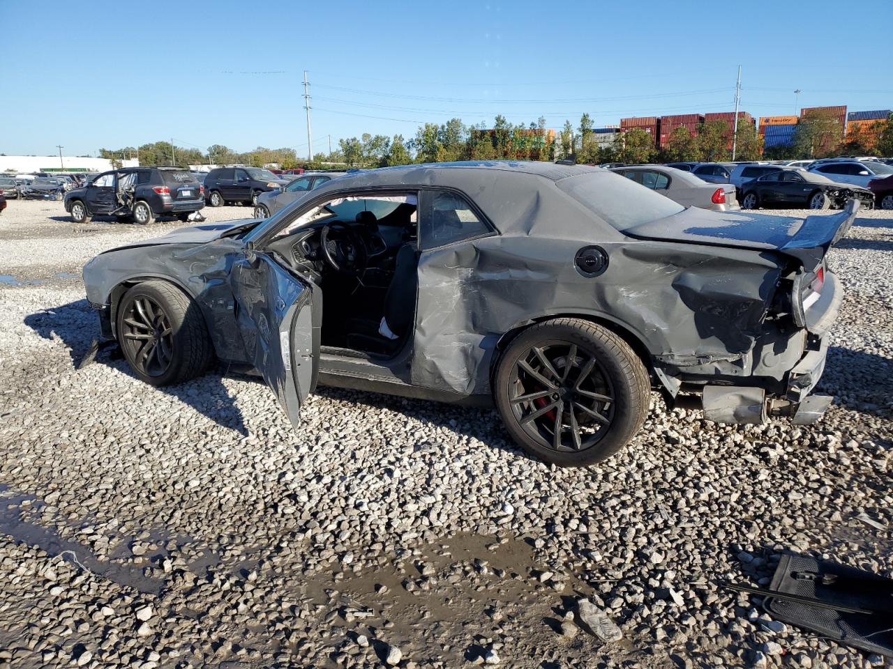 2C3CDZFJ7JH288560 2018 DODGE CHALLENGER - Image 2