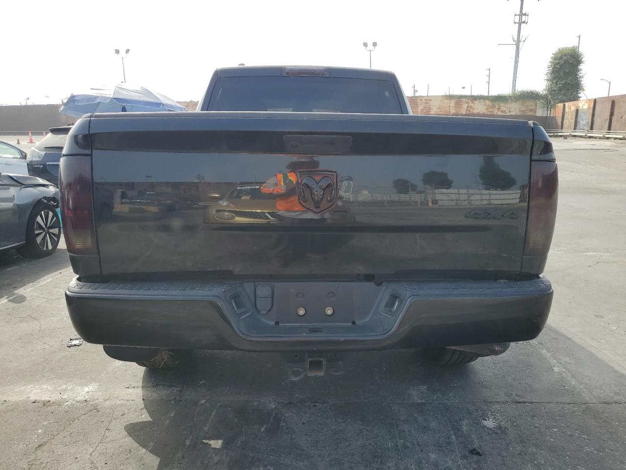 2019 Ram 1500 Classic Tradesman VIN: 1C6RR7FG2KS513811 Lot: 75364054