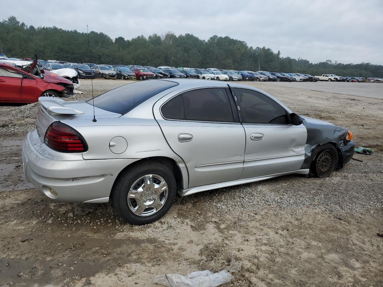 2005 Pontiac Grand AM - Image 3