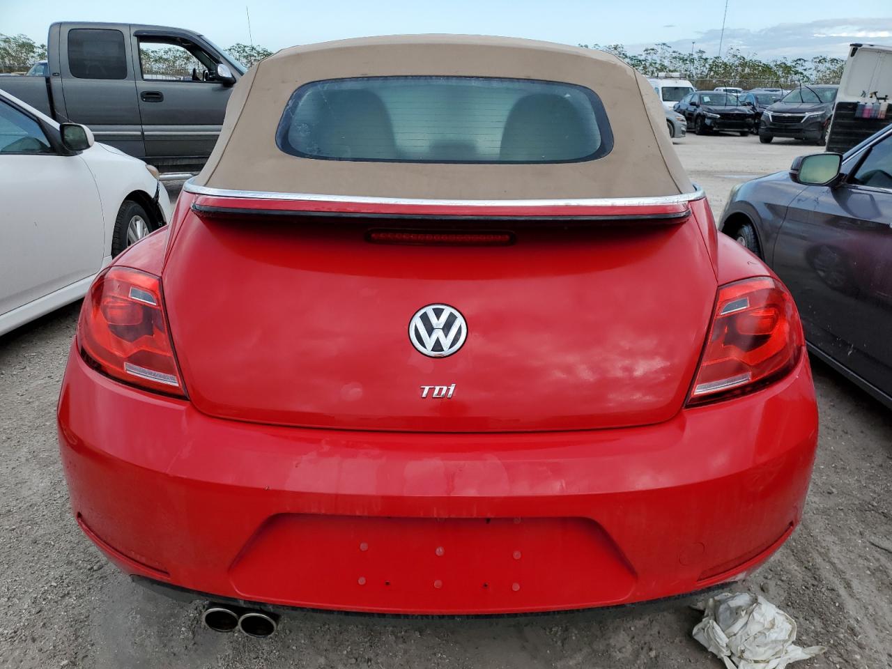 2013 Volkswagen Beetle VIN: 3VW5L7AT3DM821558 Lot: 73689164