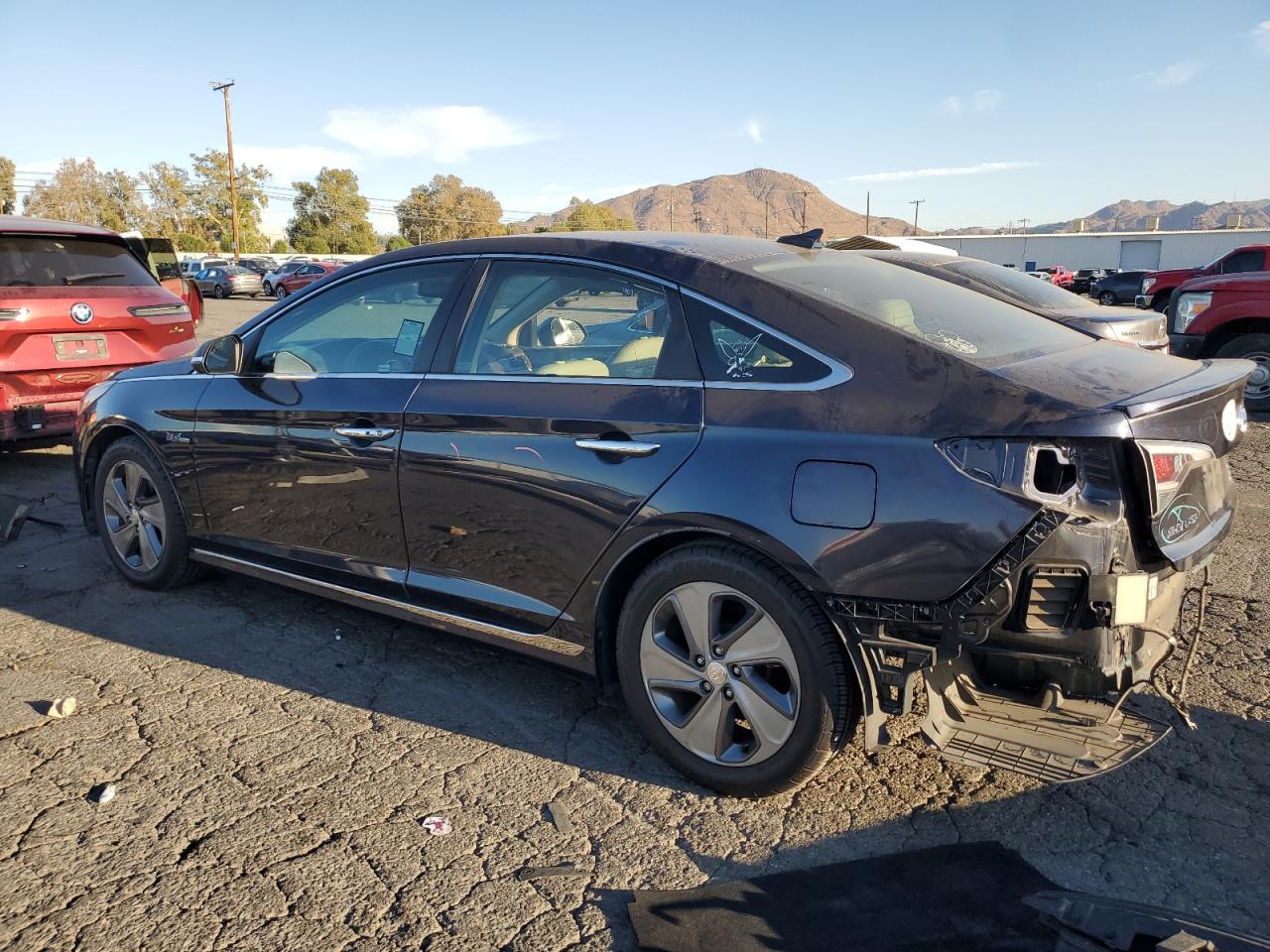 2017 Hyundai Sonata - Image 2