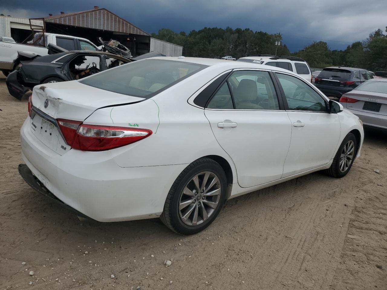 2015 Toyota Camry - Image 3