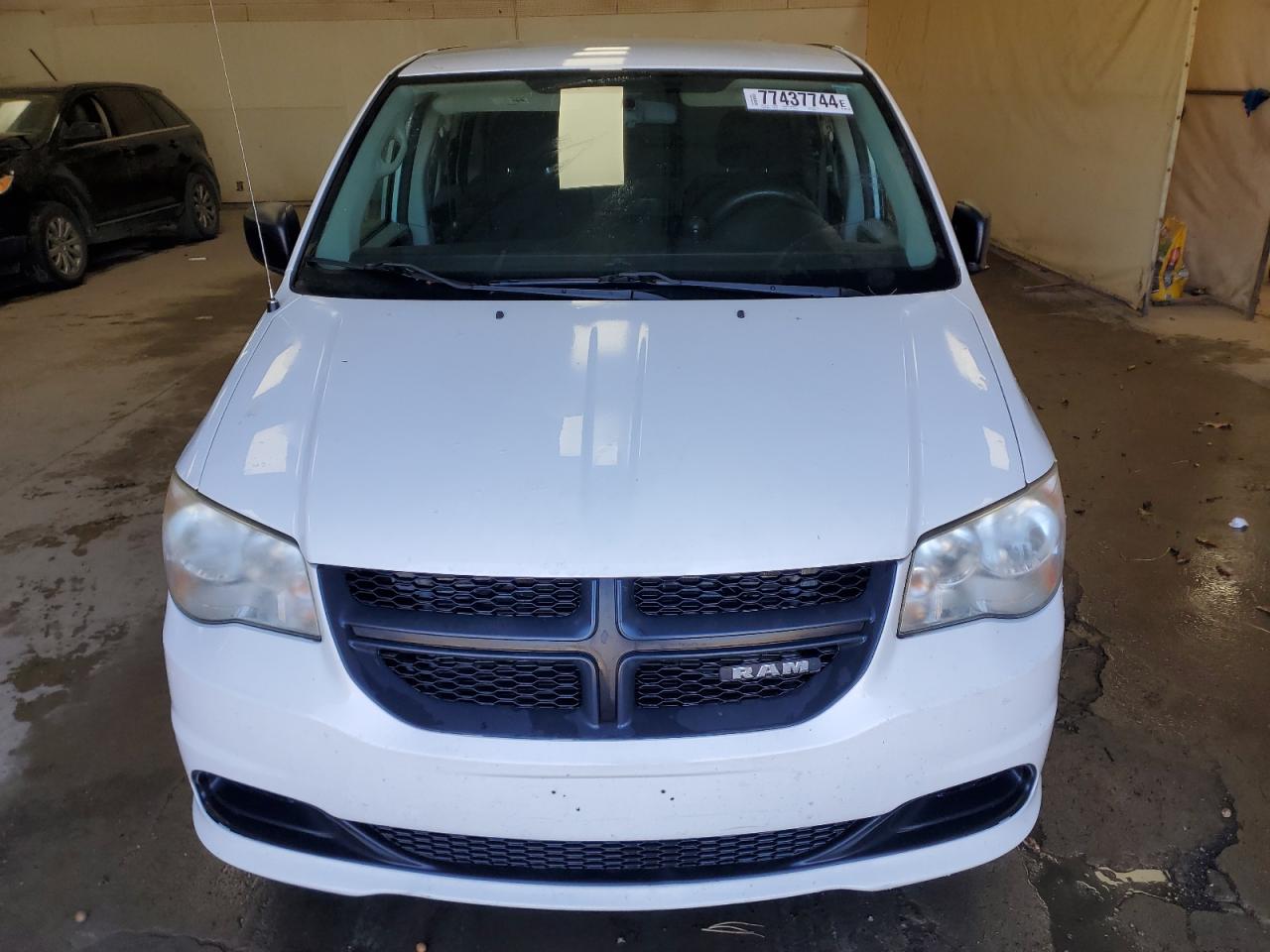 2012 Dodge Caravan - Image 5
