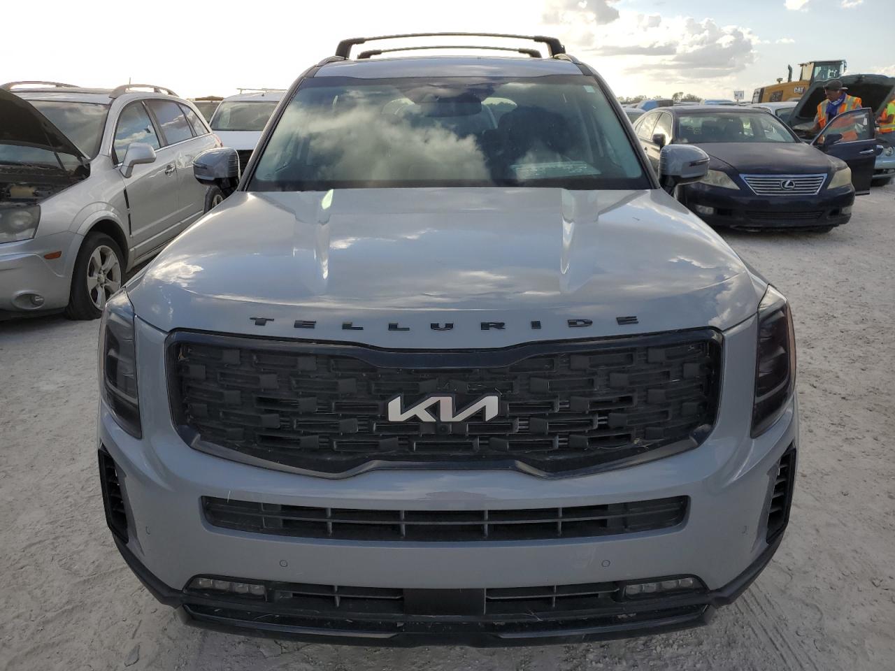 2022 Kia Telluride - Image 5