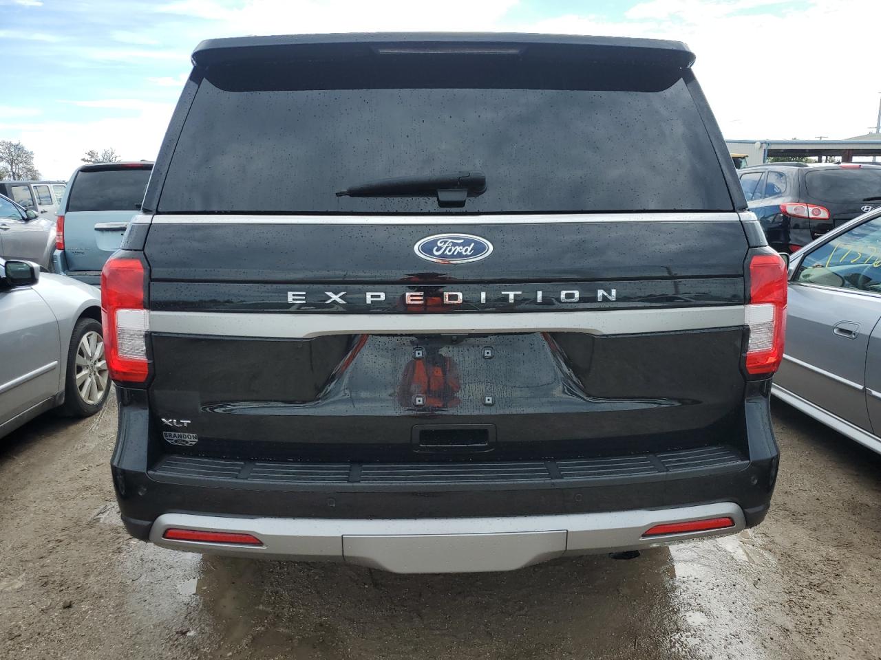 2024 Ford Expedition Xlt VIN: 1FMJU1H80REA06532 Lot: 73786174