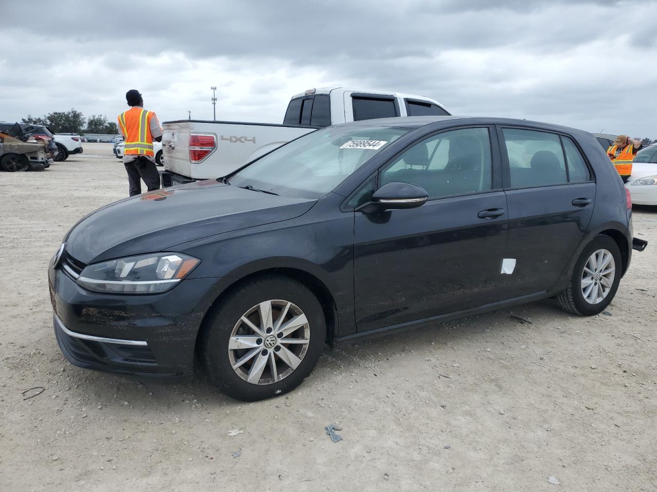 3VWG17AU9JM255022 2018 VOLKSWAGEN GOLF - Image 1