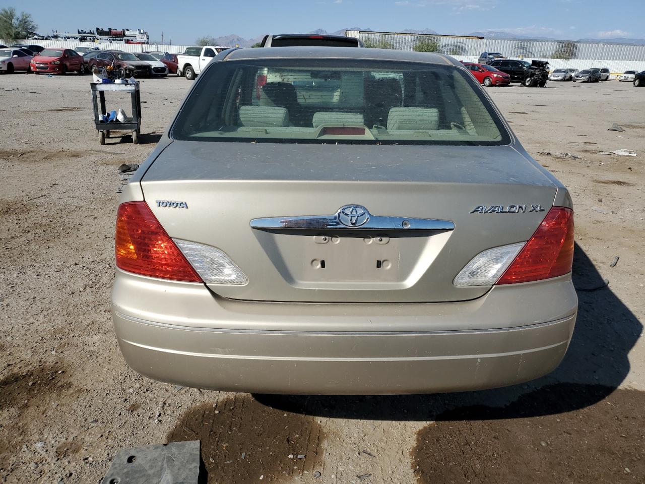 2000 Toyota Avalon Xl VIN: 4T1BF28BXYU013282 Lot: 75960644