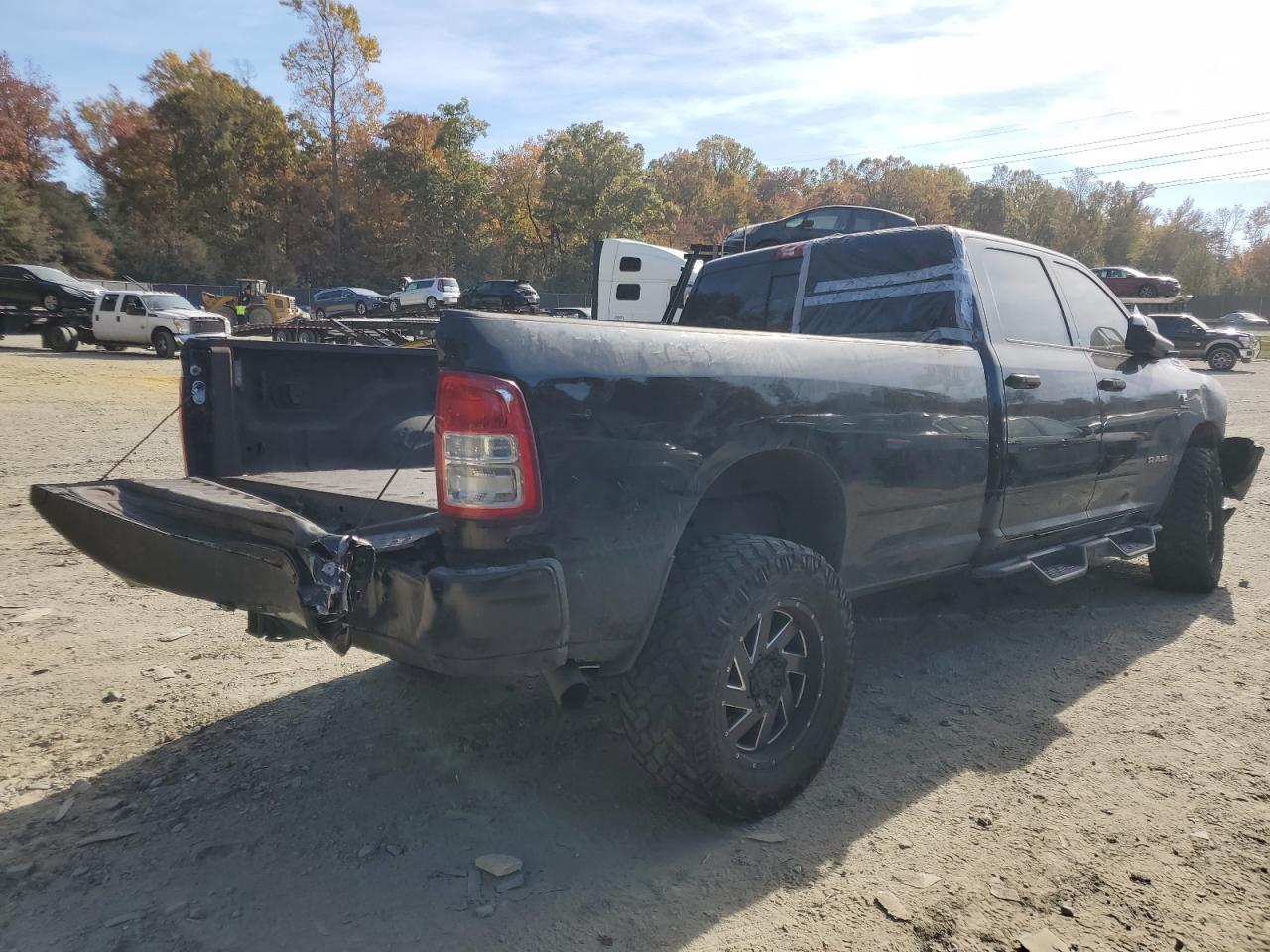 2019 RAM 2500 - Image 3