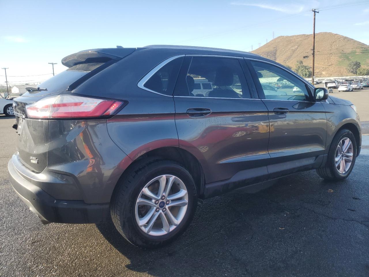 2020 Ford Edge - Image 3
