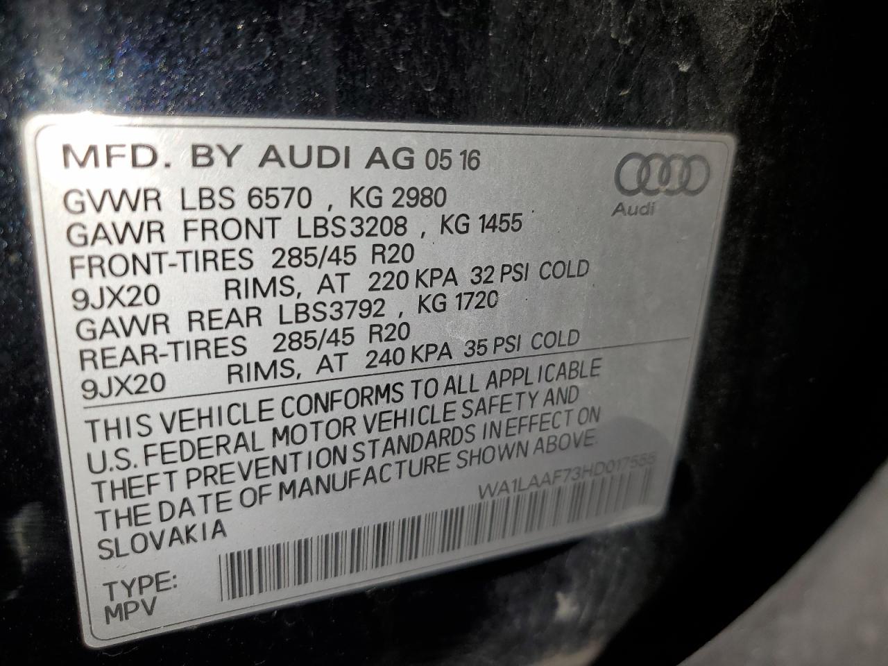 WA1LAAF73HD017555 2017 Audi Q7 Premium Plus