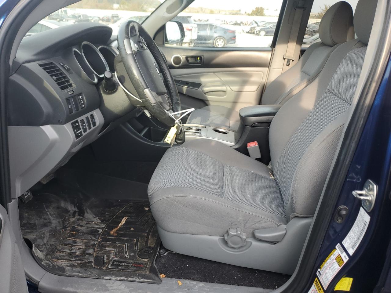 2014 Toyota Tacoma - Image 7