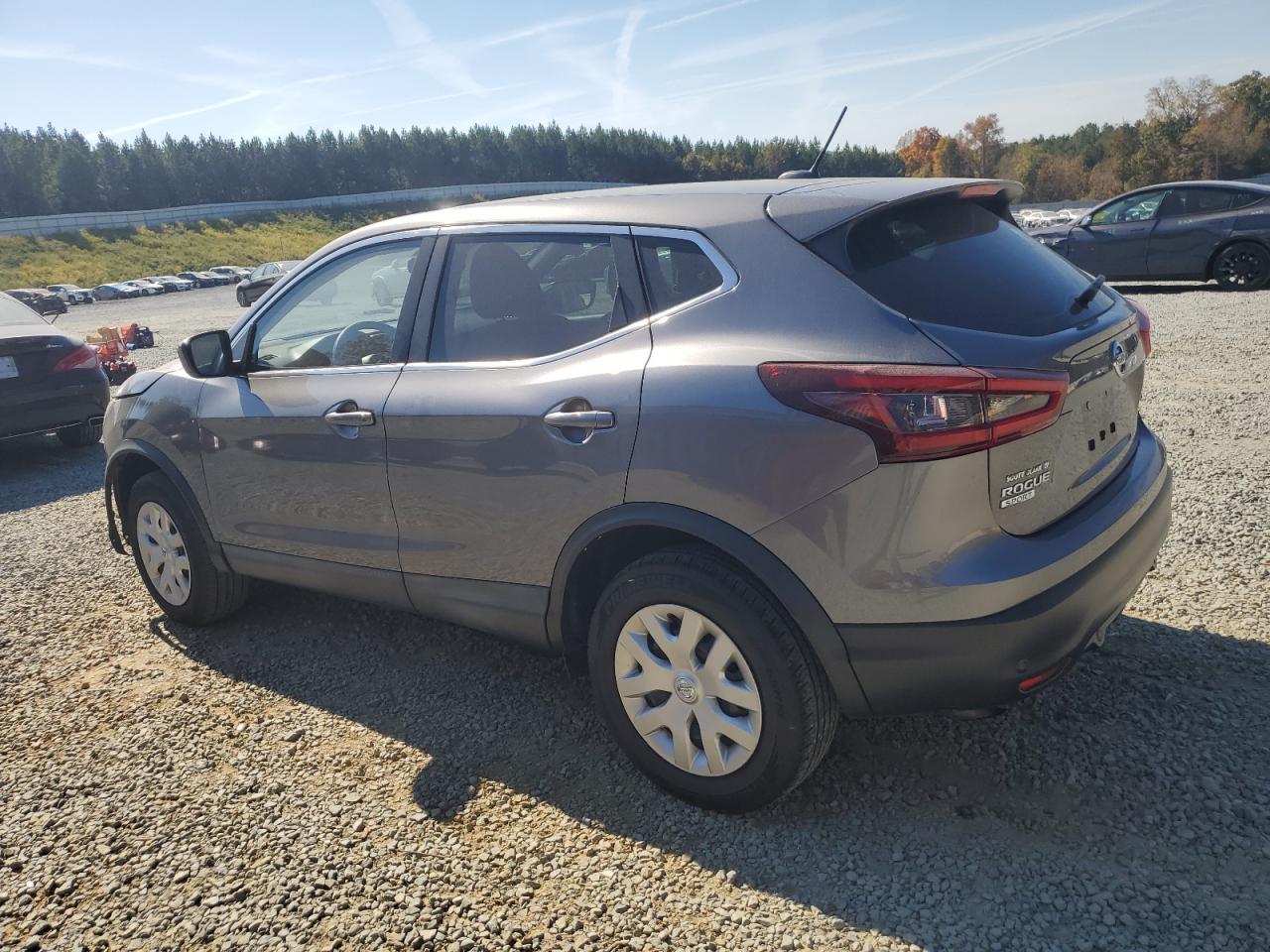 2020 Nissan Rogue - Image 2