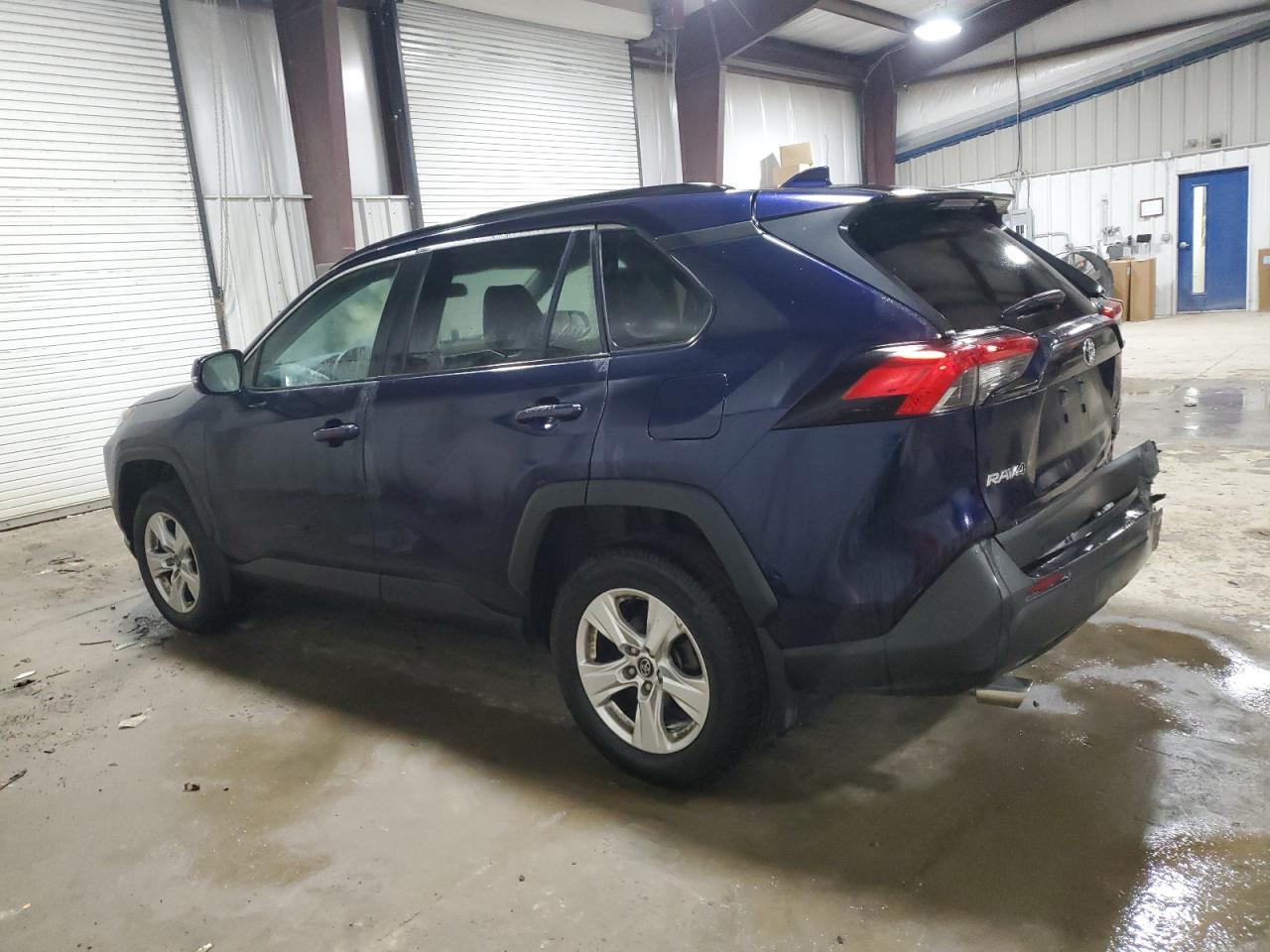 2020 Toyota Rav4 Xle VIN: 2T3P1RFV4LW138353 Lot: 75201764