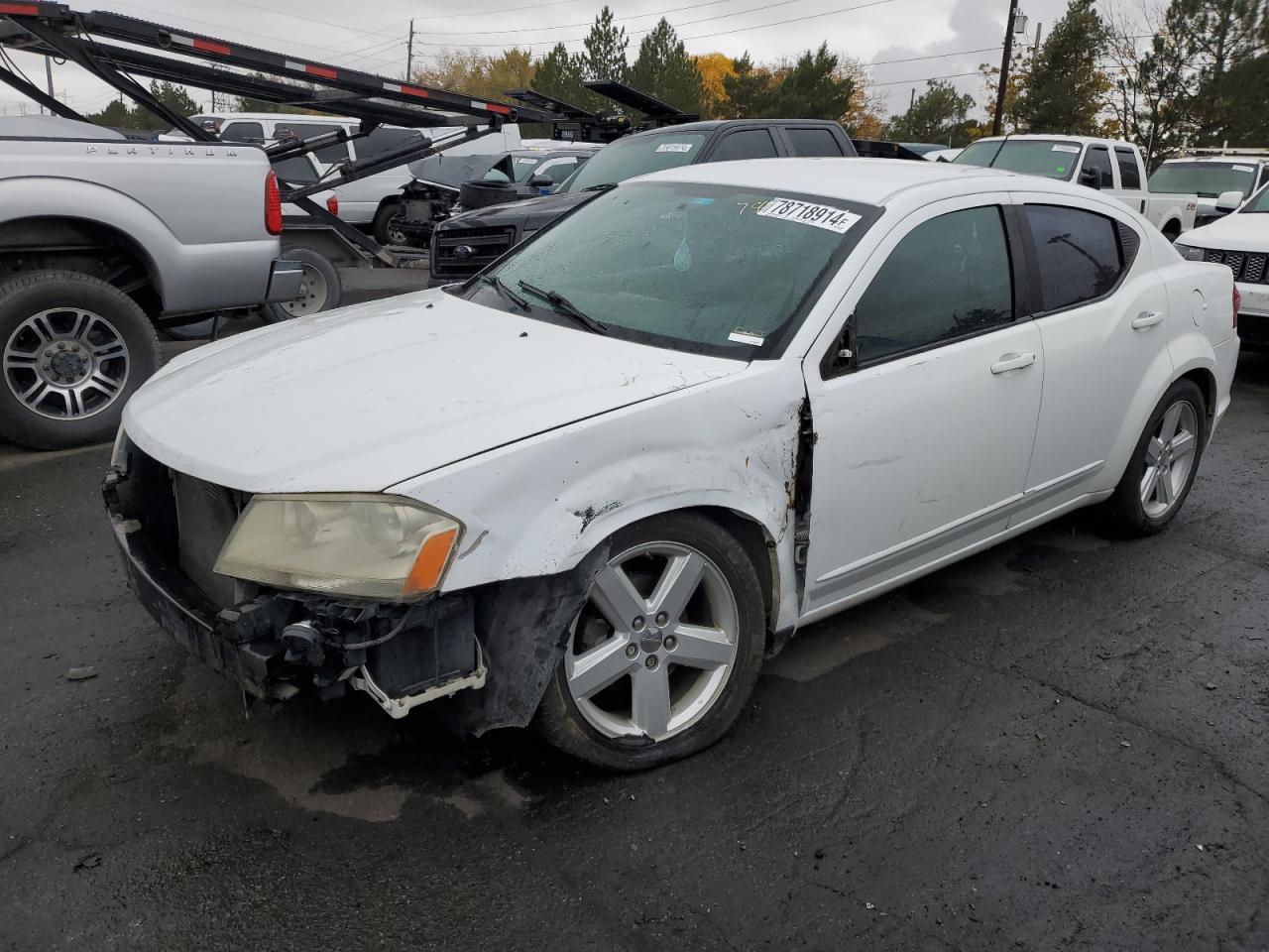 2013 Dodge Avenger - Image 1