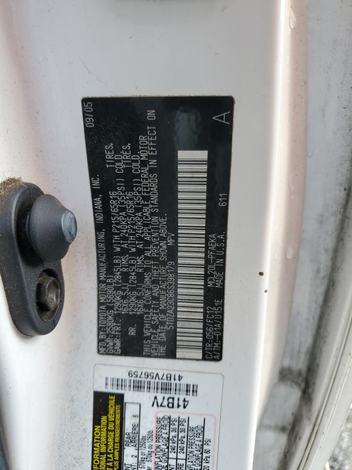 2006 Toyota Sienna - Image 14