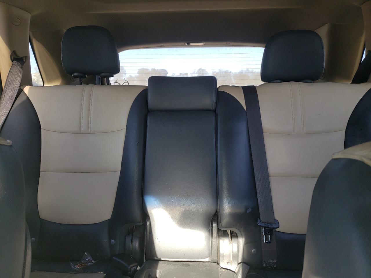 2011 Kia Sorento - Image 10