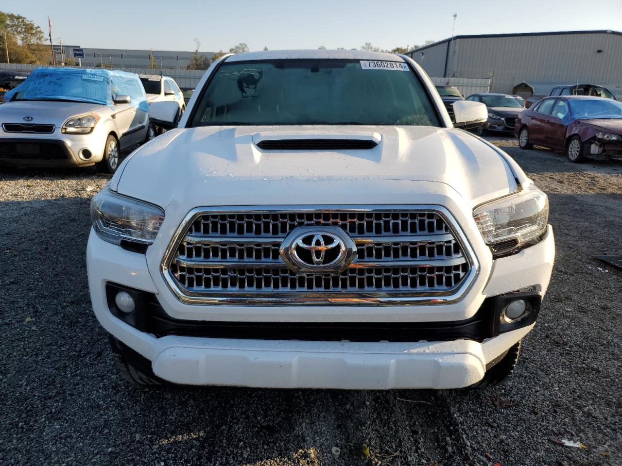 2017 Toyota Tacoma - Image 5