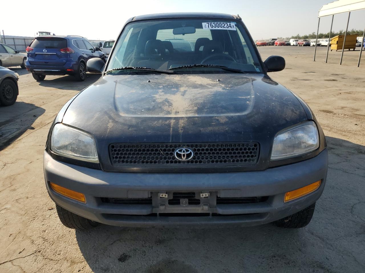 JT3GP10V5V7011106 1997 Toyota Rav4