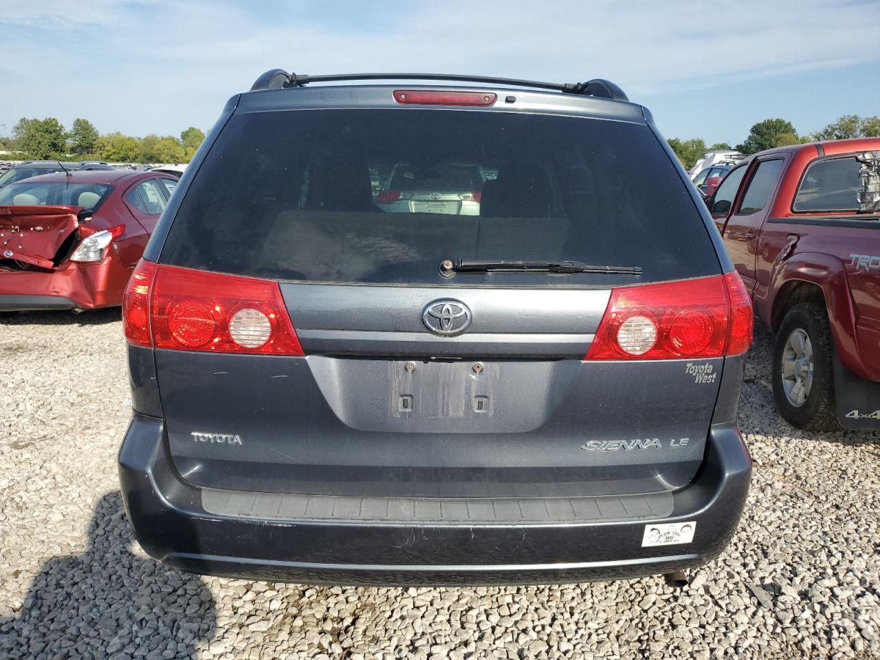 5TDKK4CC2AS333752 2010 Toyota Sienna Ce