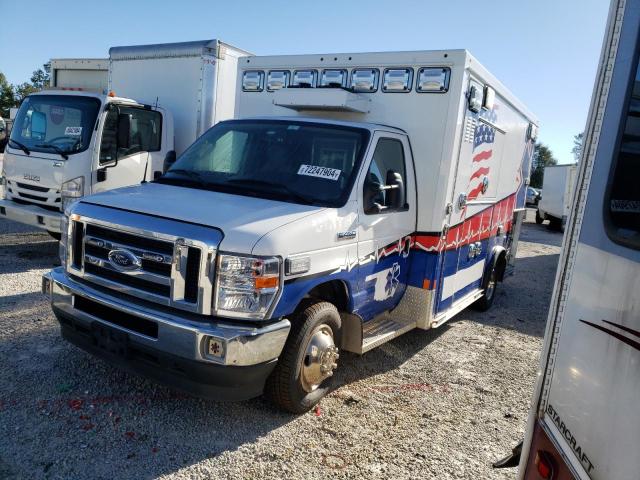 2023 Ford Econoline E450 Super Duty Cutaway Van