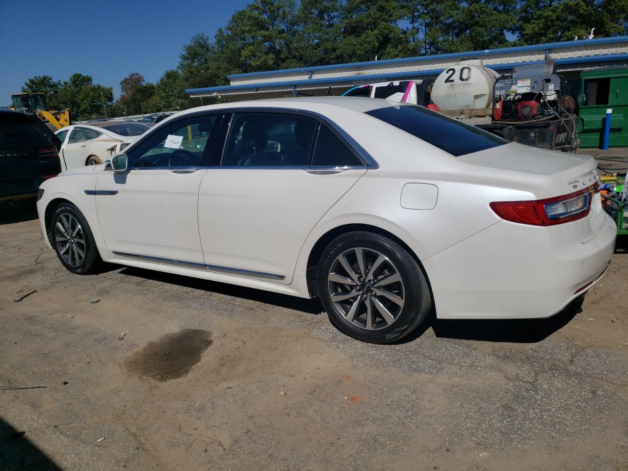 2018 Lincoln Continental - Image 2