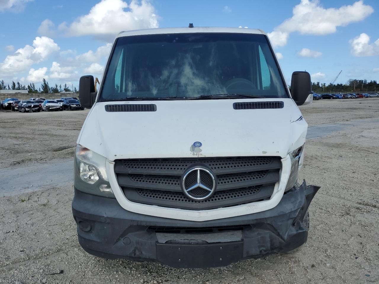 VIN WD3PE7CC7FP108060 2015 MERCEDES-BENZ SPRINTER no.5