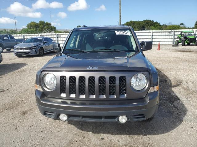  JEEP PATRIOT 2016 Серый