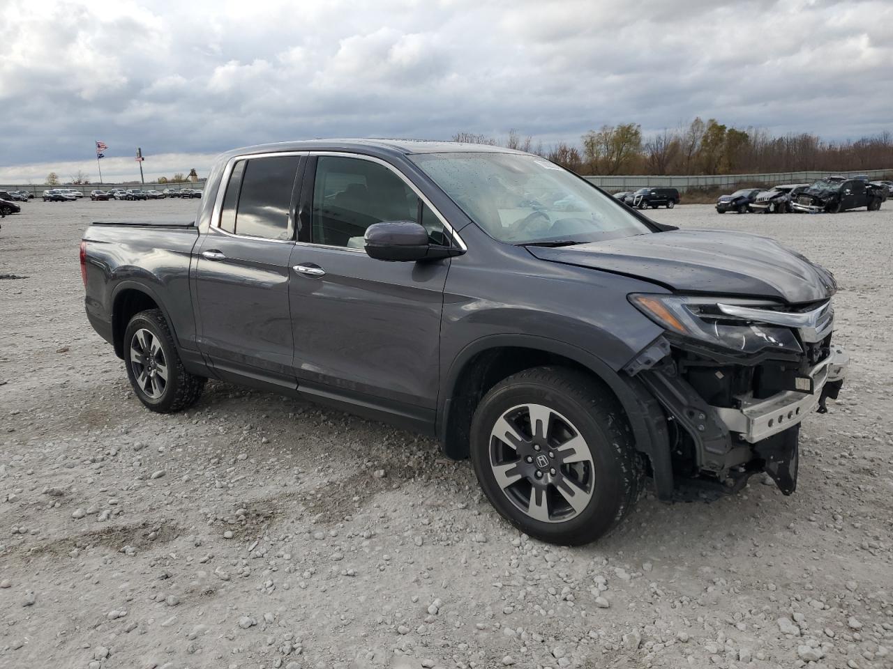 2018 Honda Ridgeline - Image 4