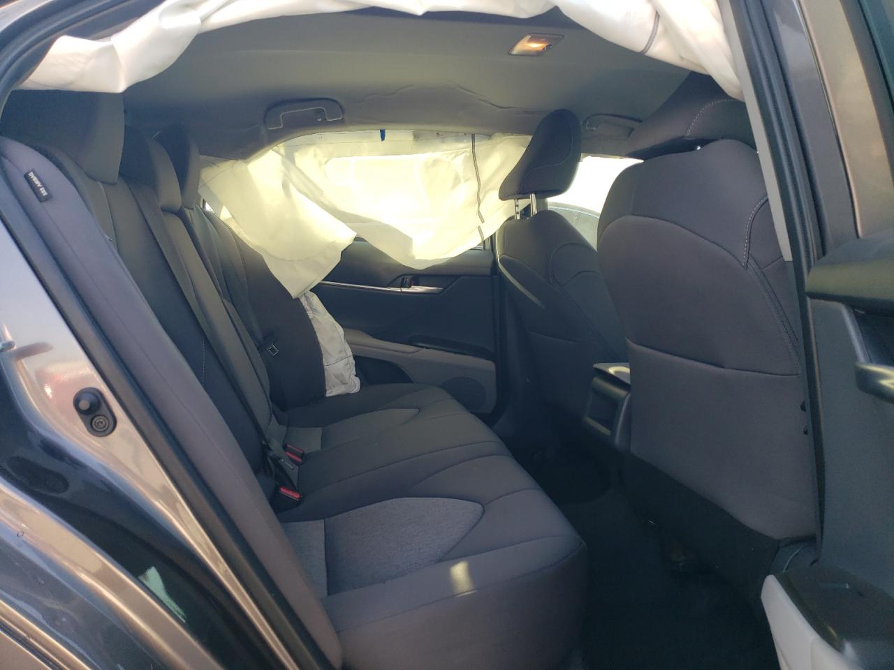 2023 Toyota Camry - Image 10