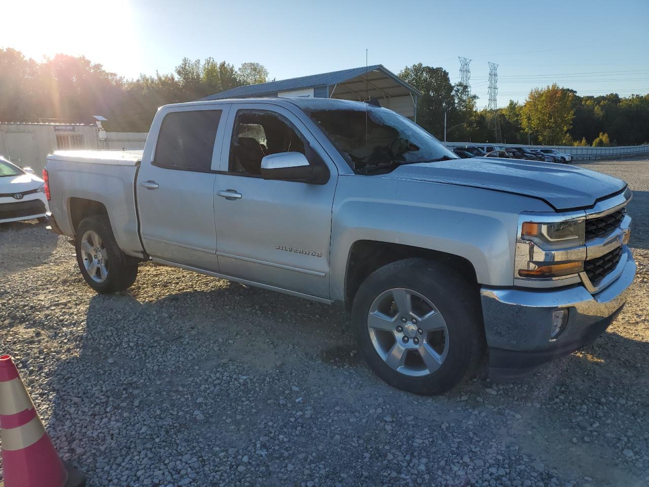 2018 Chevrolet Silverado - Image 4
