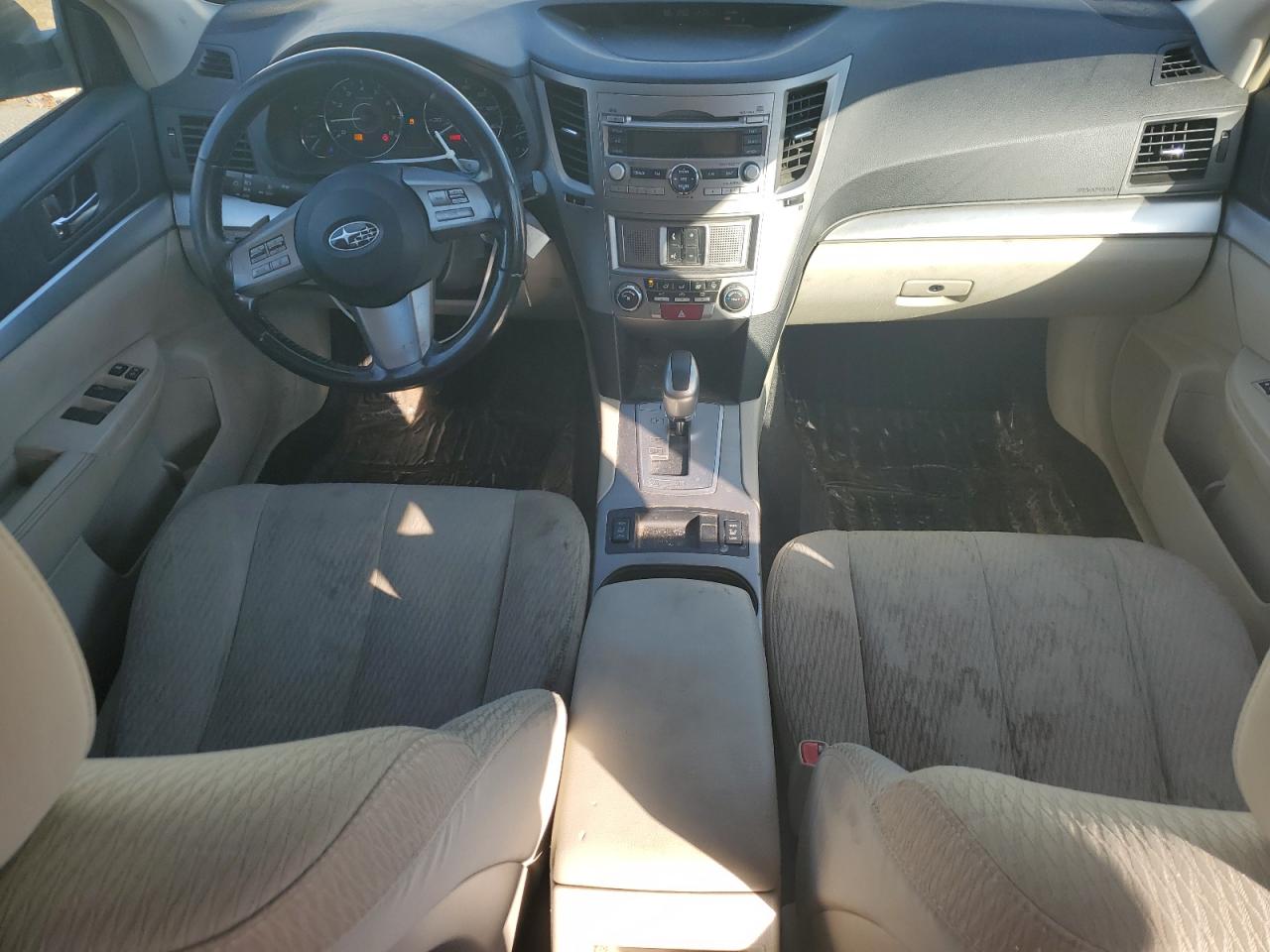 2011 Subaru Outback - Image 8