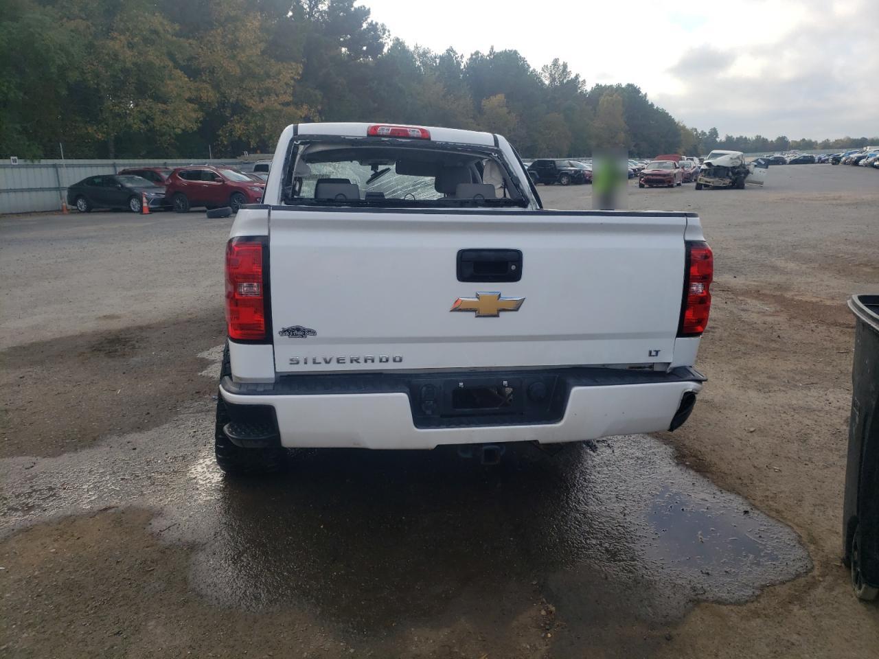 2018 Chevrolet Silverado - Image 6