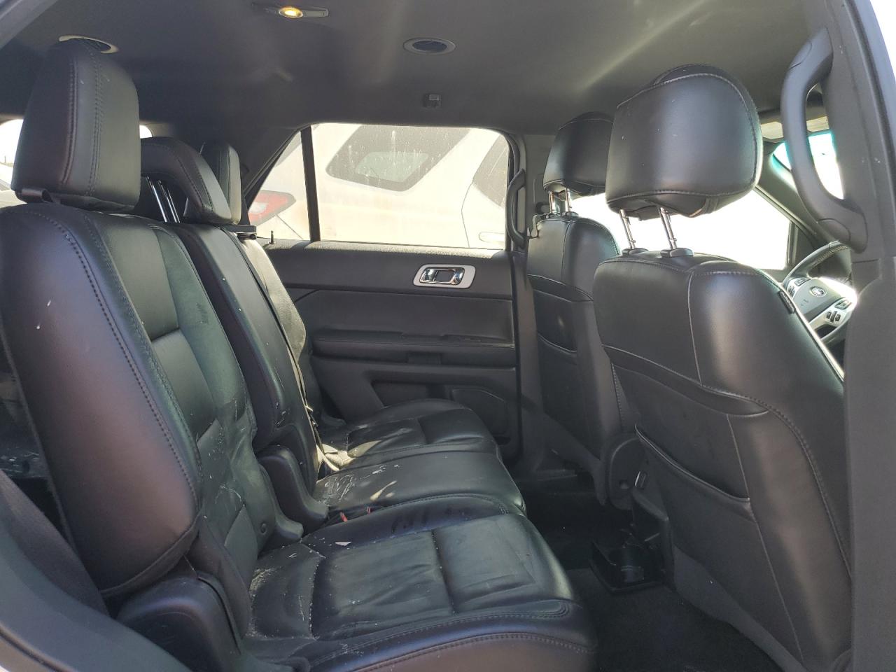 2013 Ford Explorer - Image 11