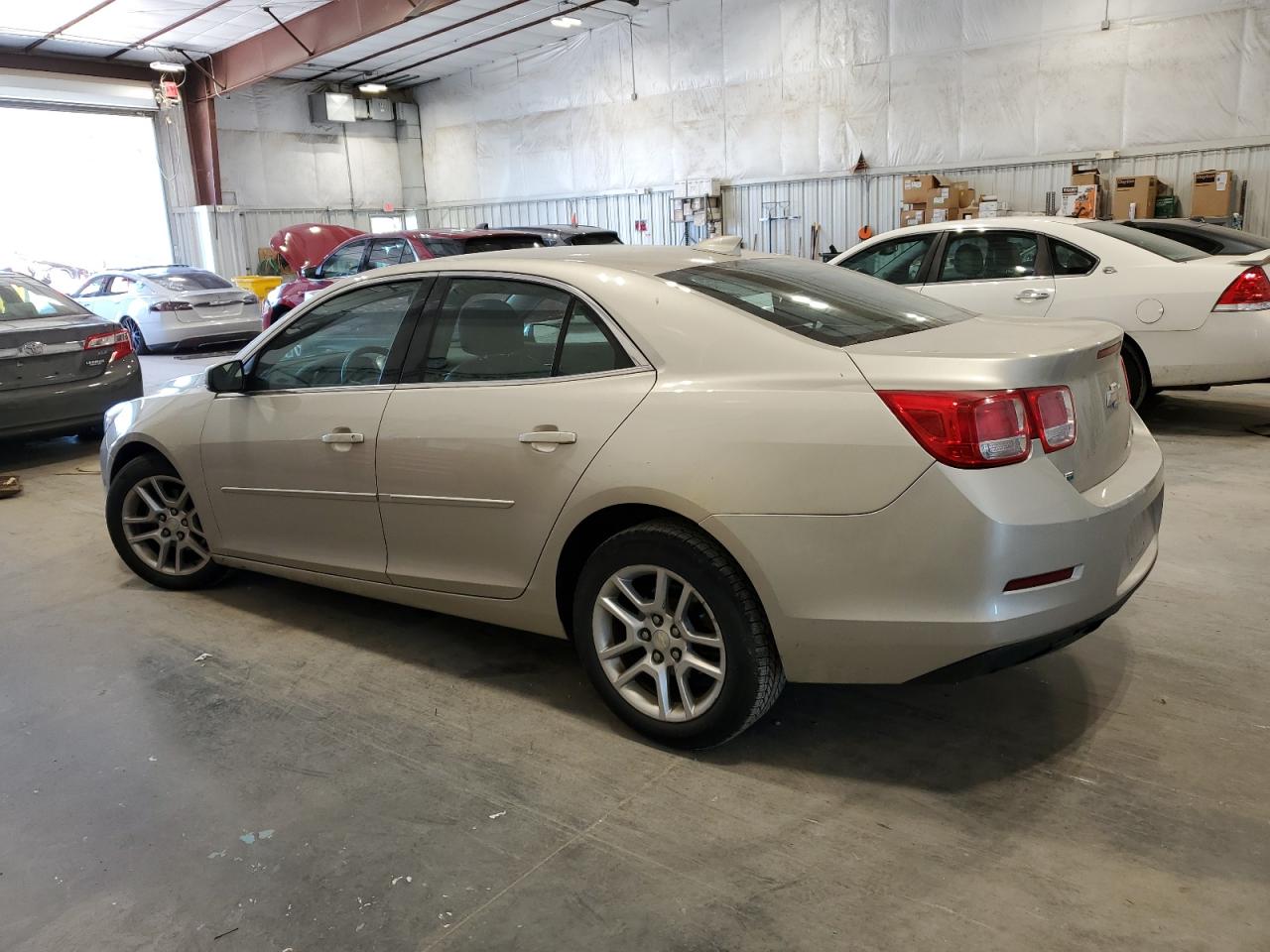 1G11C5SA5GF105602 2016 CHEVROLET MALIBU - Image 2