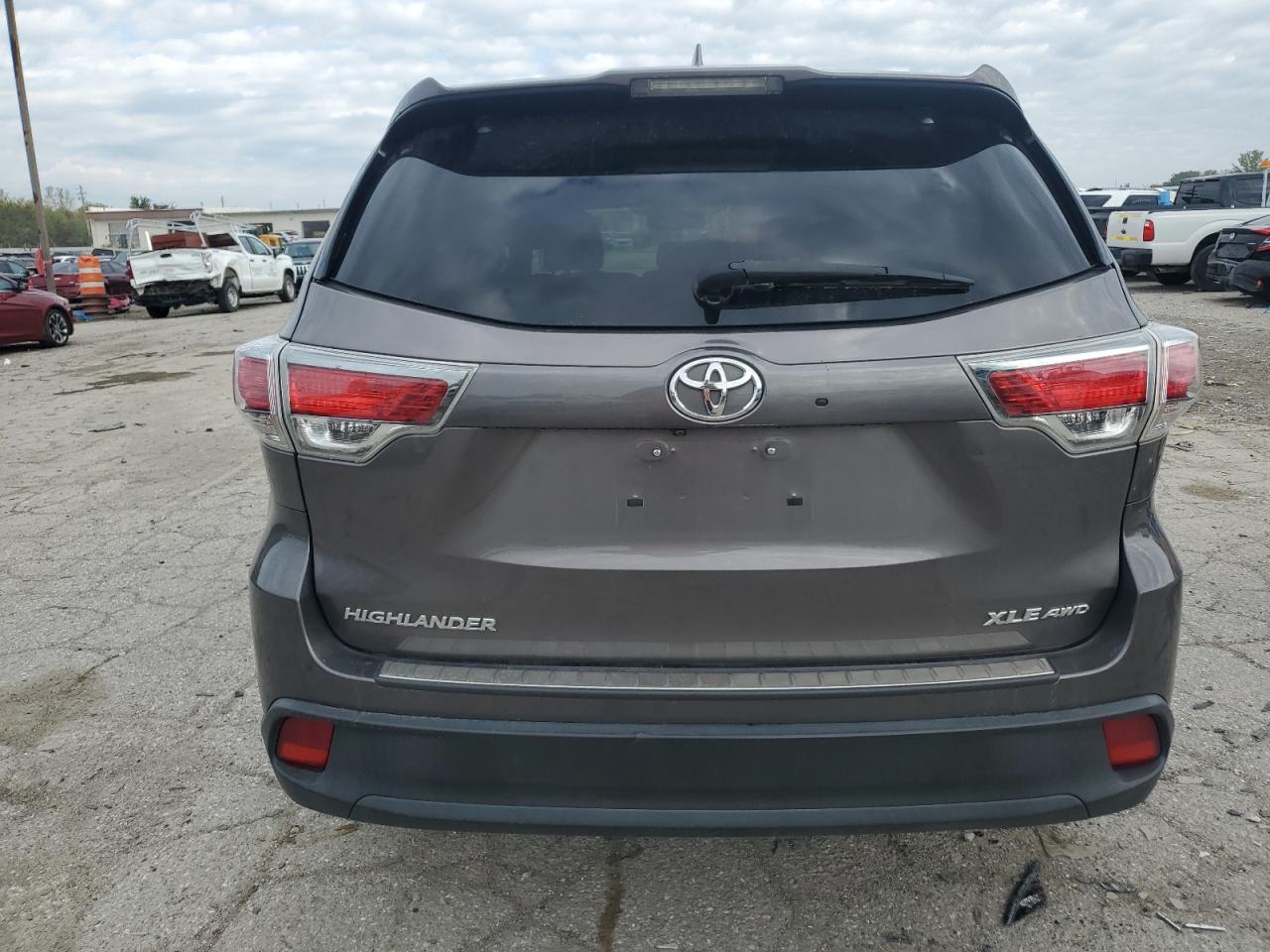 2016 Toyota Highlander Xle VIN: 5TDJKRFH1GS308138 Lot: 72935734