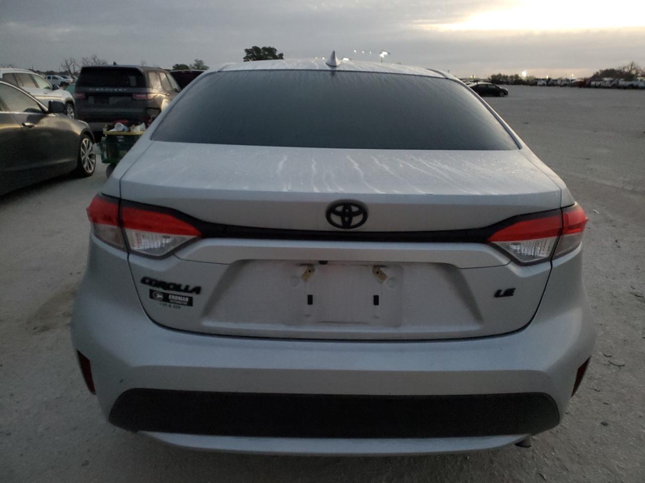 2022 Toyota Corolla - Image 6