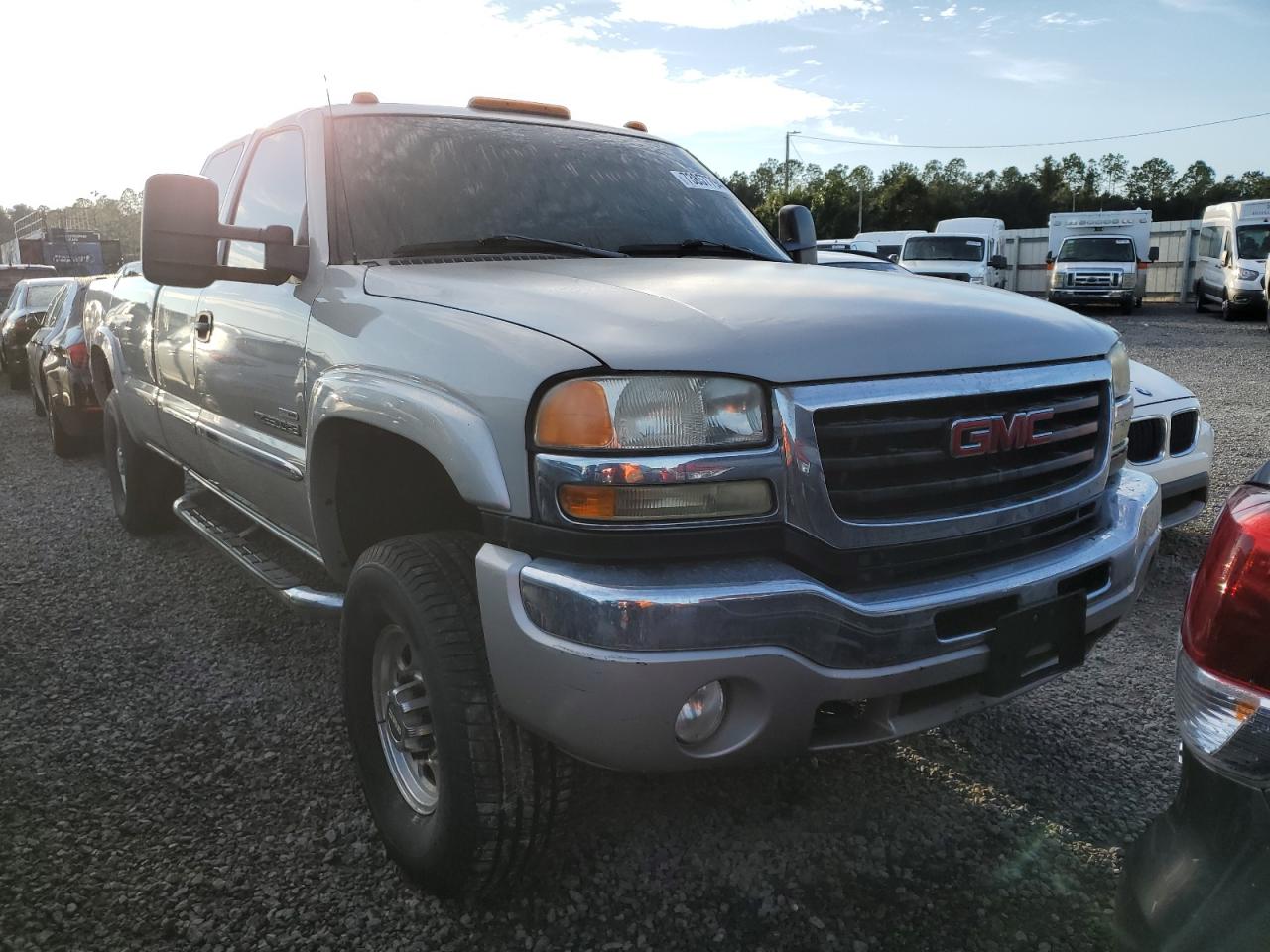 2006 GMC Sierra - Image 4