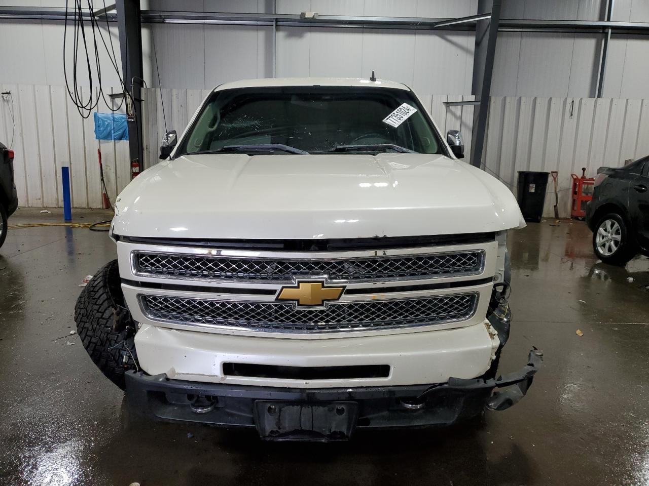 2012 Chevrolet Silverado - Image 5