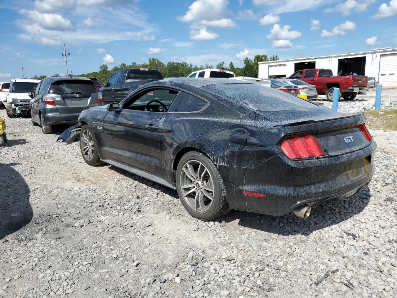 1FA6P8CF5F5423324 2015 FORD MUSTANG - Image 2