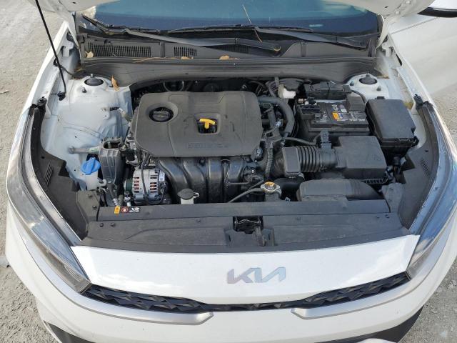 3KPF24AD4RE728535 Kia Forte LX 11