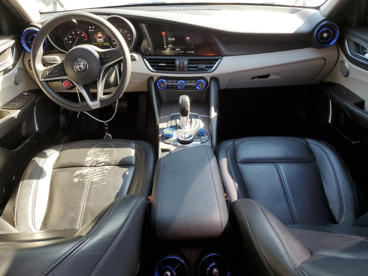 2019 Alfa Romeo Giulia - Image 8