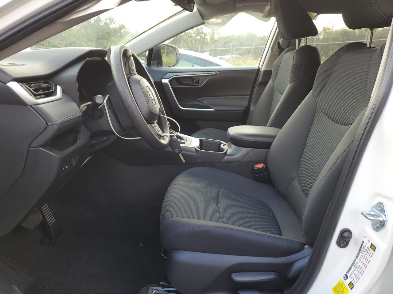 2024 Toyota RAV 4 - Image 7